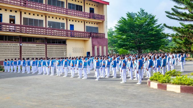 holy family college, Oku Abak